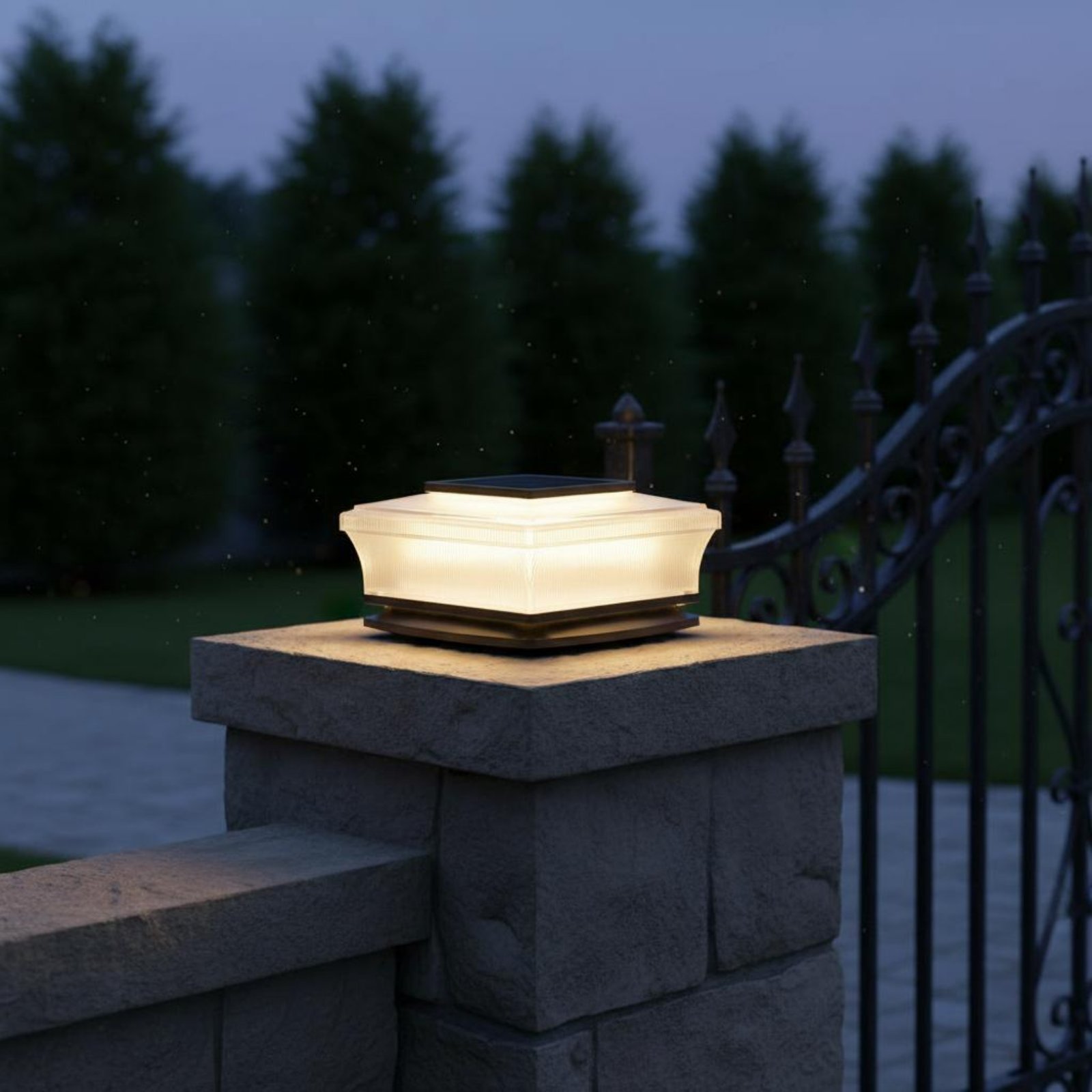 Solar Post Cap Light Wireless  - огляд і ціна Outdoor Lighting Modern